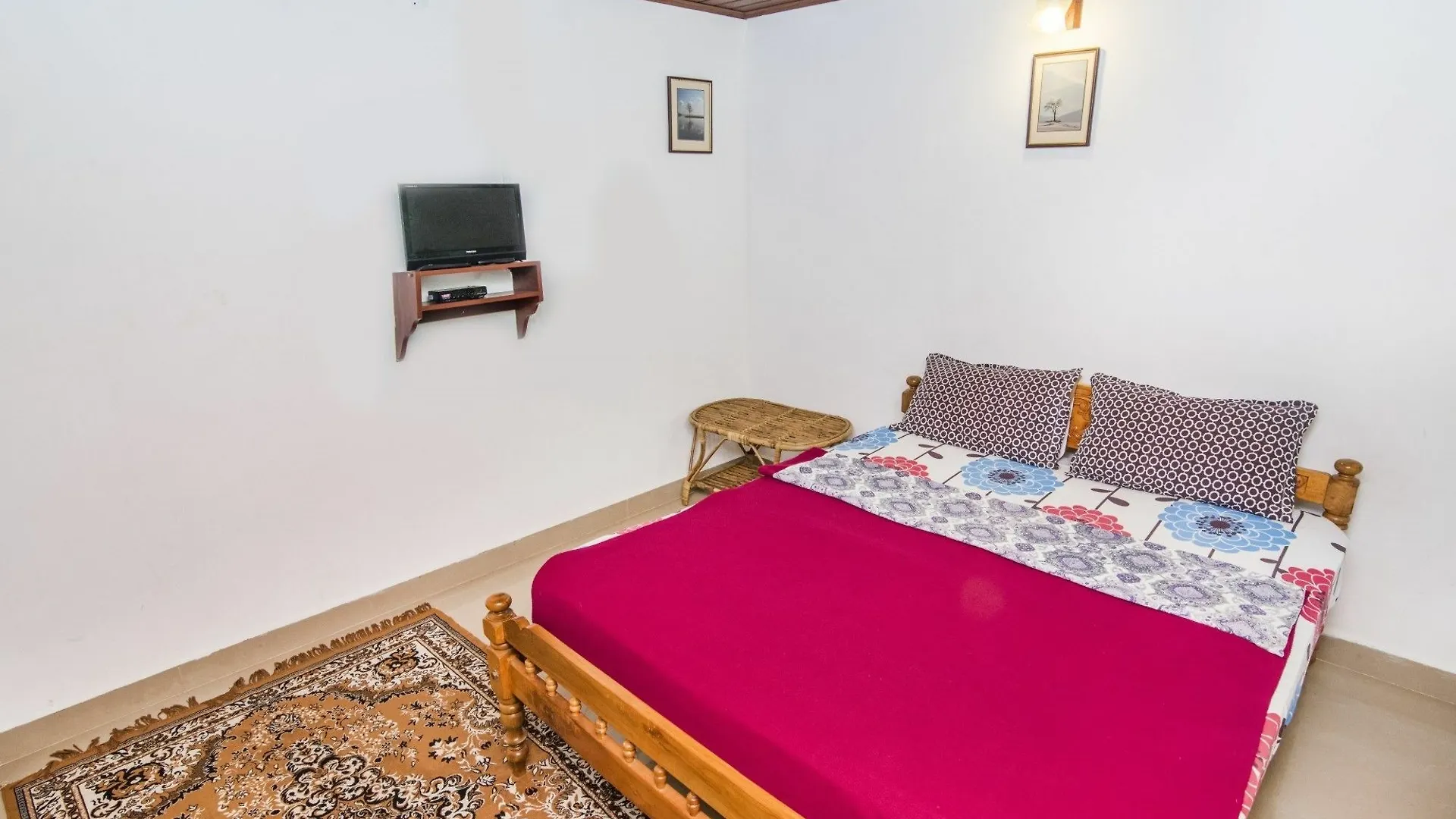 Otel Guesthouser 2 Bedroom Cottage F7D0 Munnar